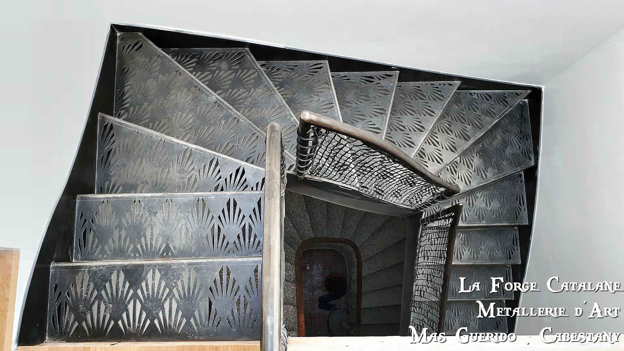 Forge Catalane escalier double limon decoupe laser forge catalane 7.jpg